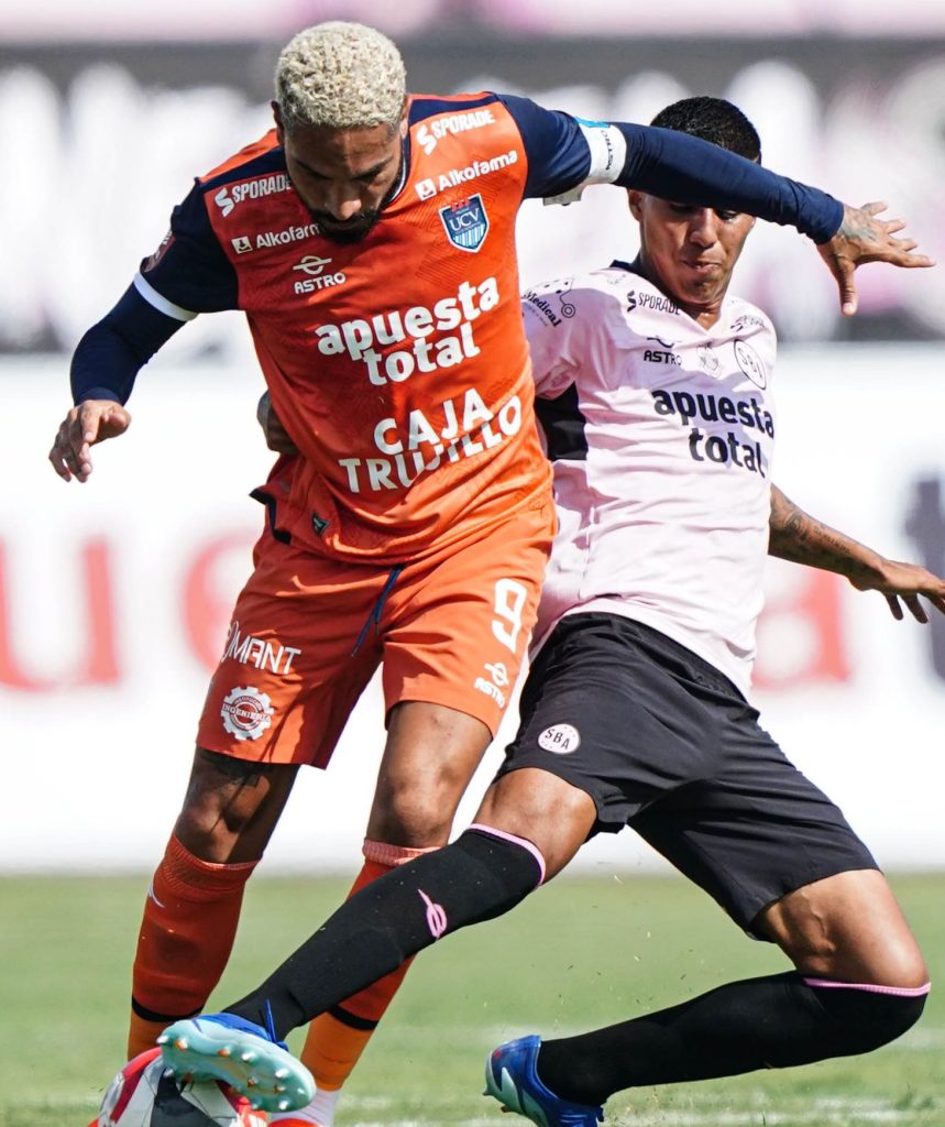 Paolo Guerrero adolorido tras partido ante Sport Boys